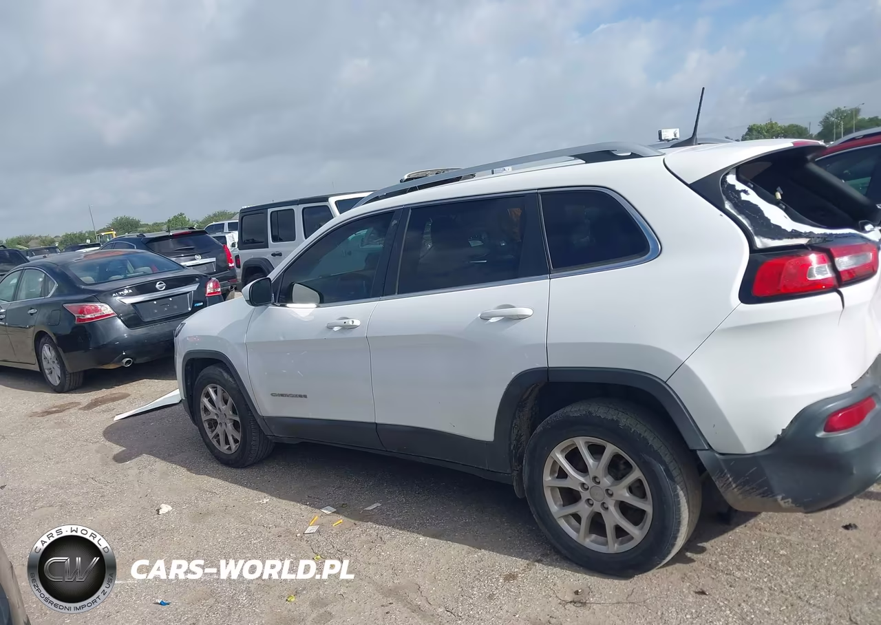 2018 Jeep Cherokee Latitude Plus Fwd VIN:1C4PJLLBXJD605955 - 14