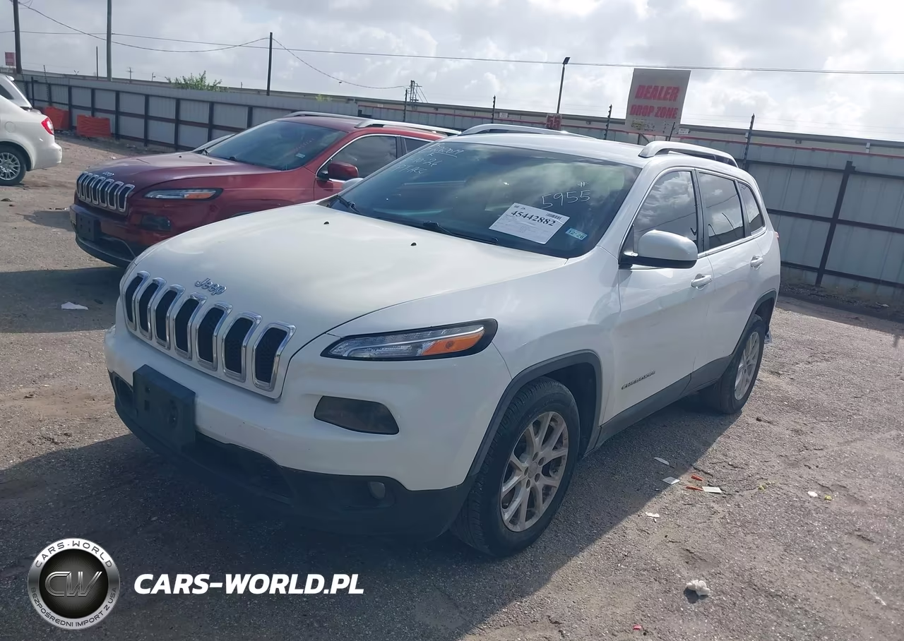 2018 Jeep Cherokee Latitude Plus Fwd VIN:1C4PJLLBXJD605955 - 2