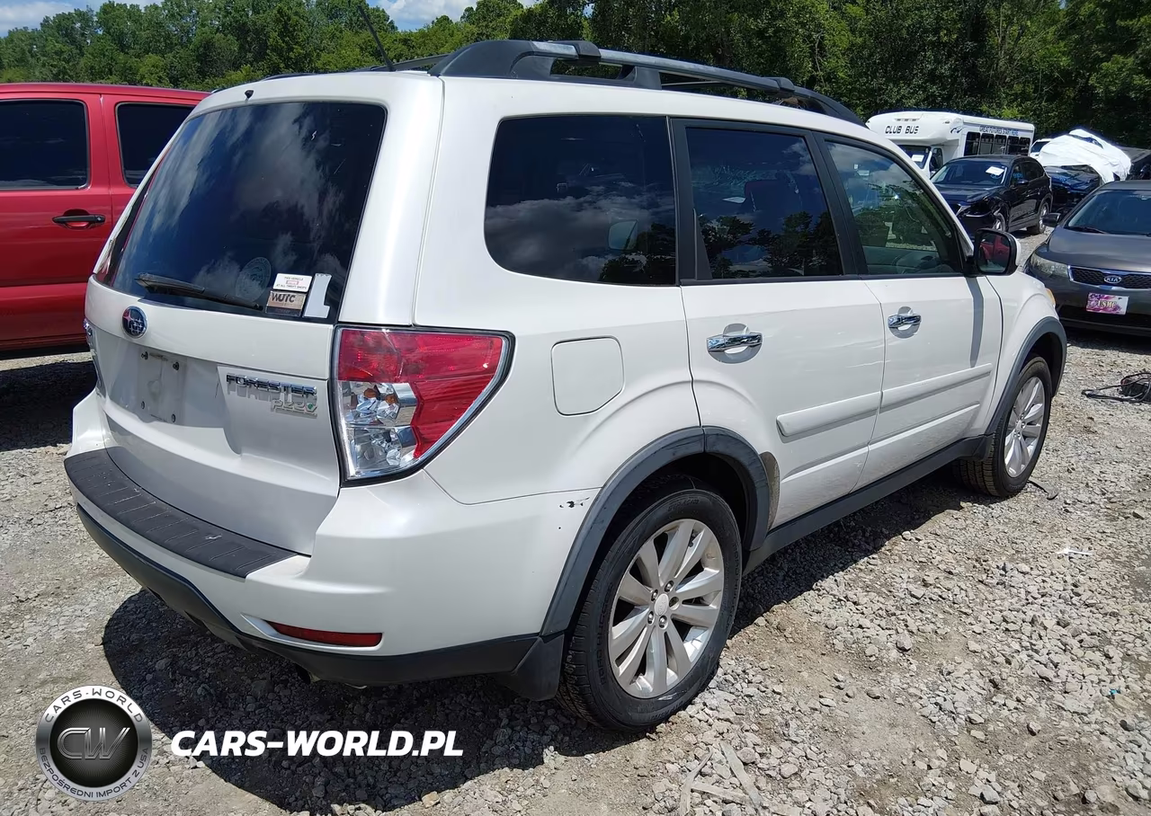 2011 Subaru Forester 2.5X Premium VIN:JF2SHADC2BH758083 - 4