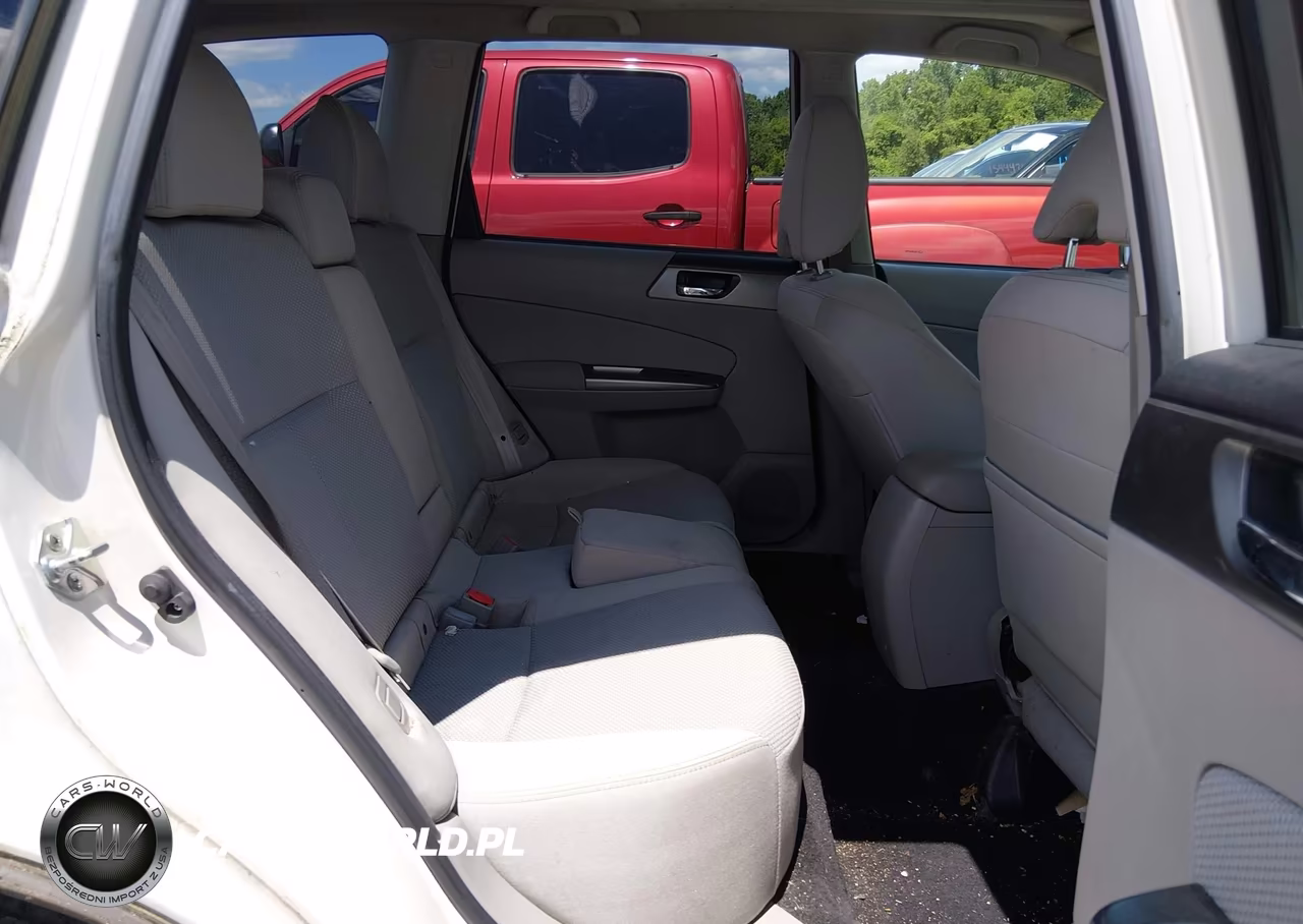 2011 Subaru Forester 2.5X Premium VIN:JF2SHADC2BH758083 - 8