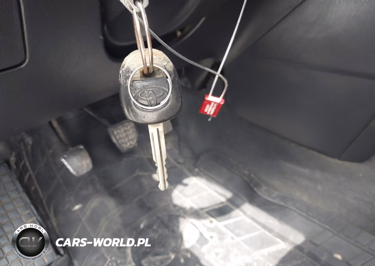 2008 Toyota Matrix VIN:2T1KR32E58C694677 - 11