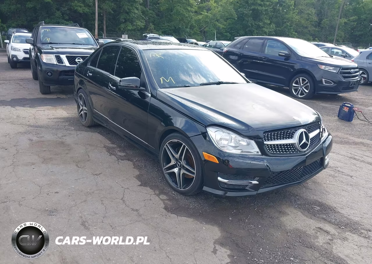 2014 Mercedes-Benz C 300 Sport 4Matic – zdjęcie 1 z 16