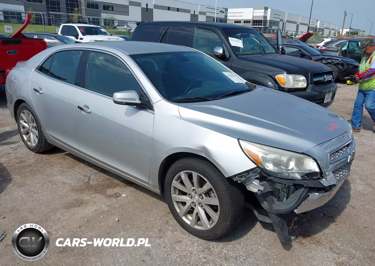 2013 Chevrolet Malibu 1Lz – zdjęcie 1 z 11
