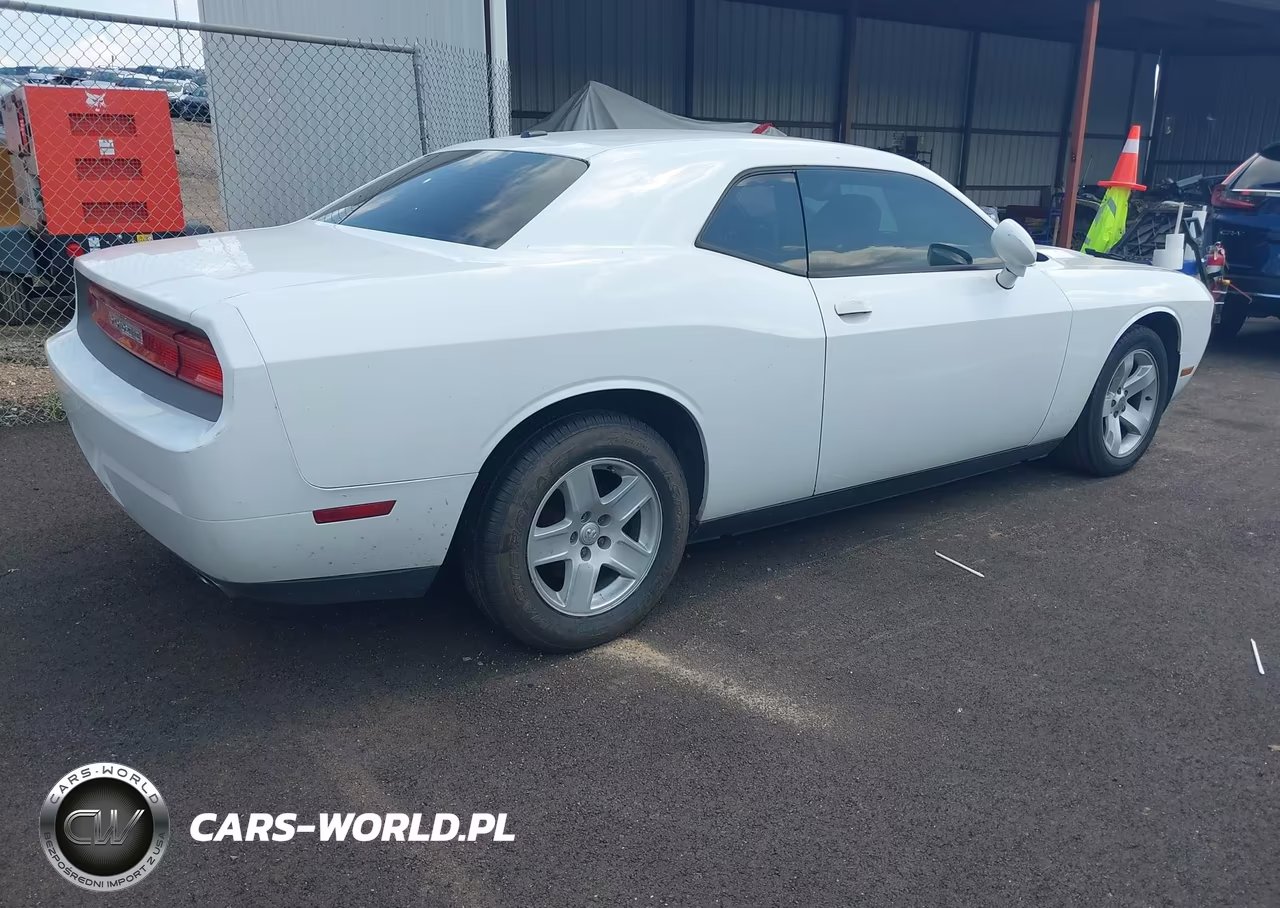 2012 Dodge Challenger Sxt VIN:2C3CDYAG7CH154236 - 4