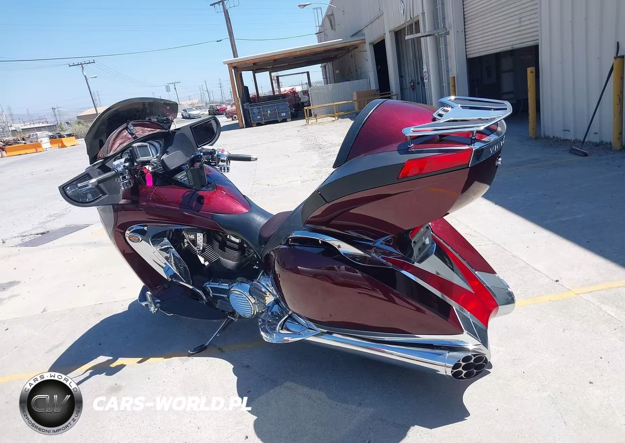 2008 Victory Motorcycles Vision VIN:5VPSB36L883003701 - 3