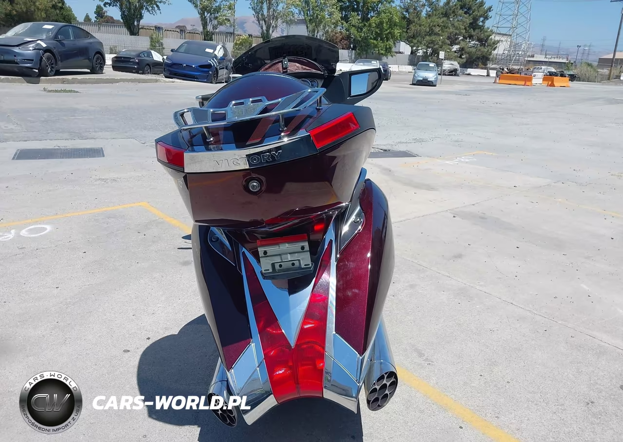 2008 Victory Motorcycles Vision VIN:5VPSB36L883003701 - 6