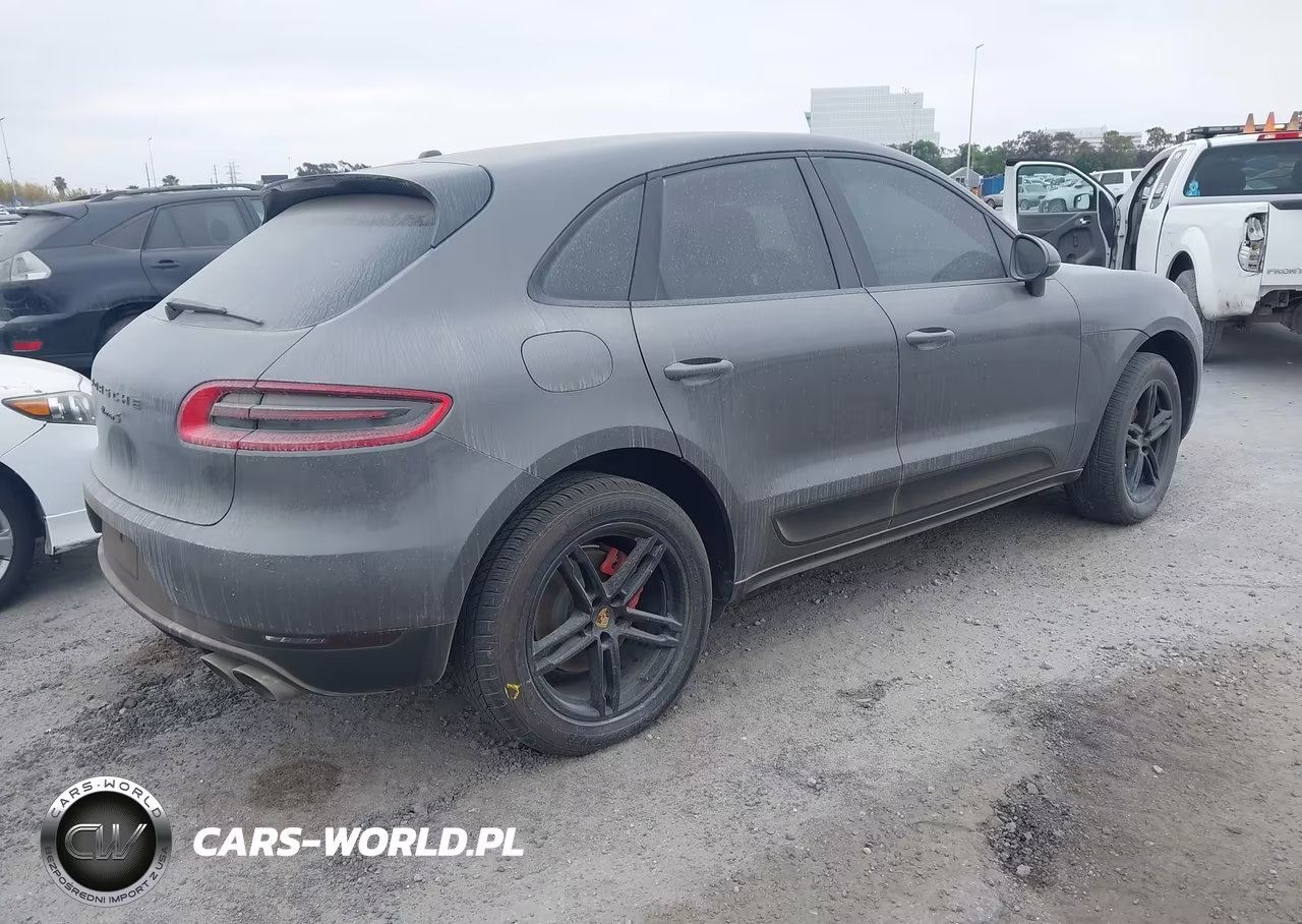 2015 Porsche Macan S VIN:WP1AB2A58FLB52392 - 4