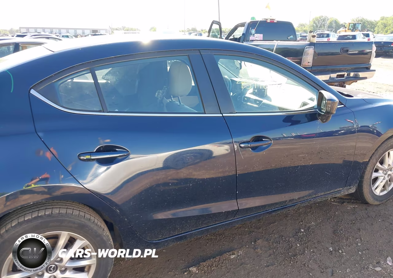 2015 Mazda Mazda3 I Touring VIN:JM1BM1V79F1272297 - 14
