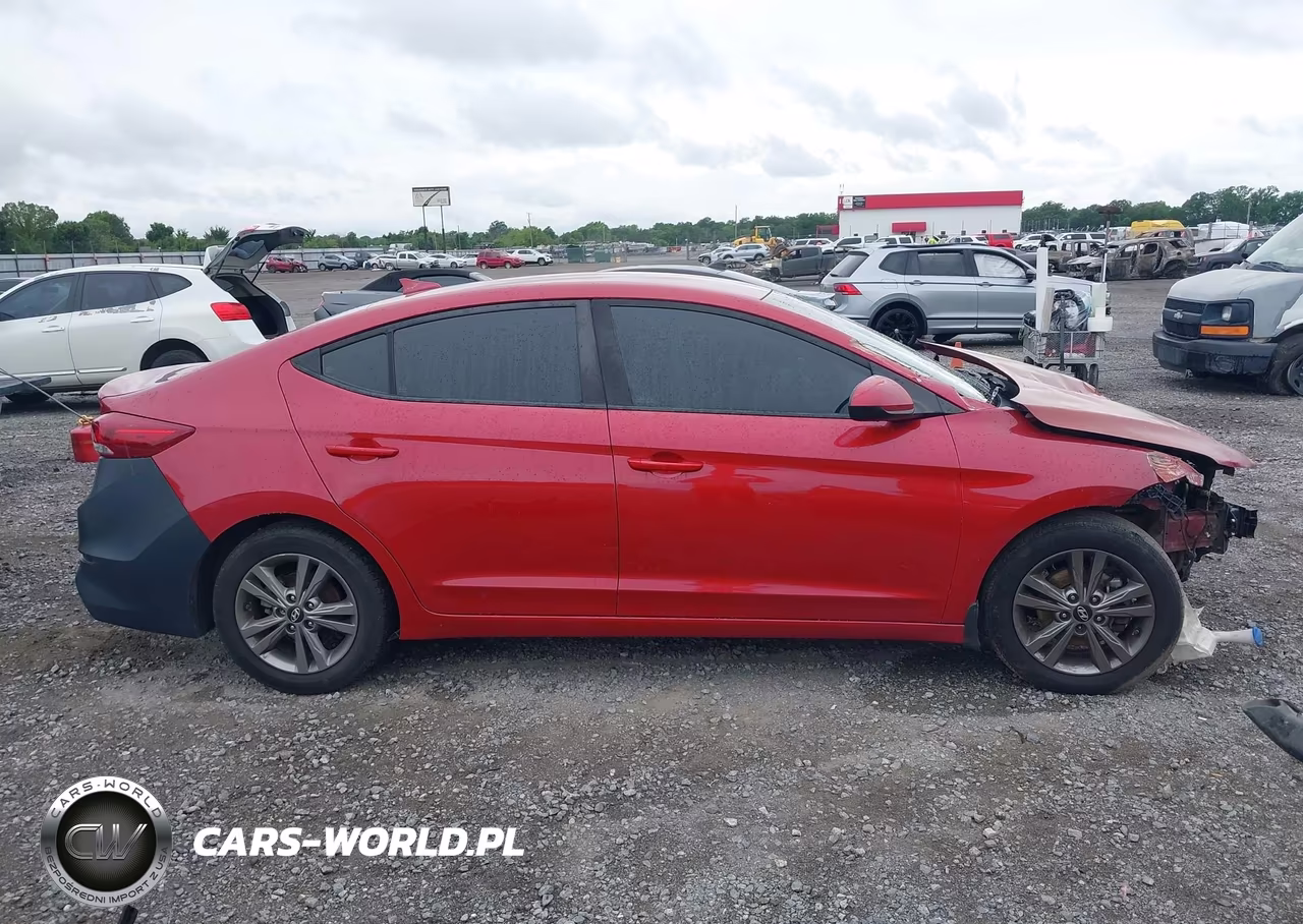 2018 Hyundai Elantra Sel VIN:5NPD84LF6JH358757 - 13