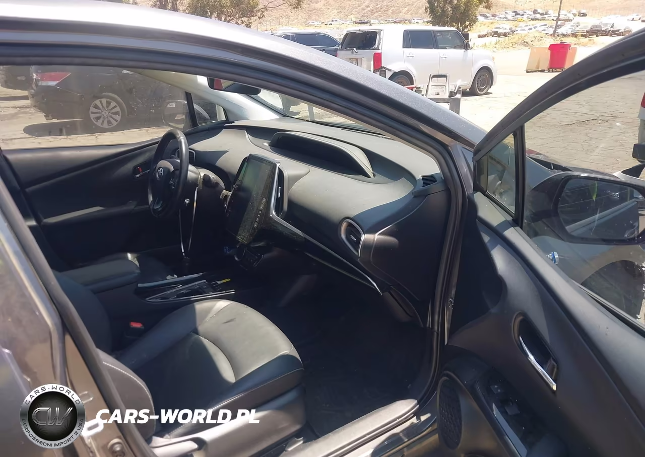2020 Toyota Prius Prime Xle VIN:JTDKARFP5L3137615 - 5