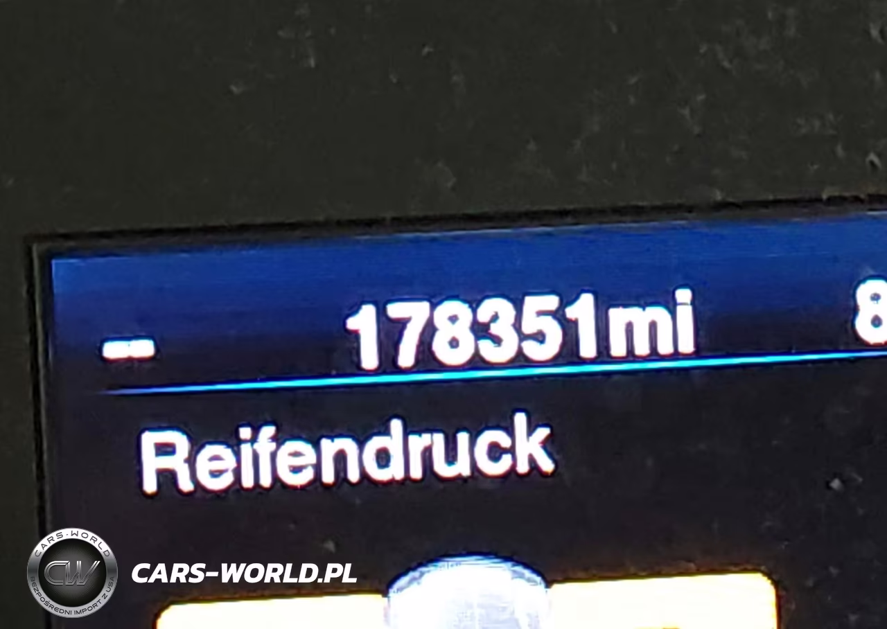 2014 Chrysler 300 300S VIN:2C3CCABG9EH250803 - 15