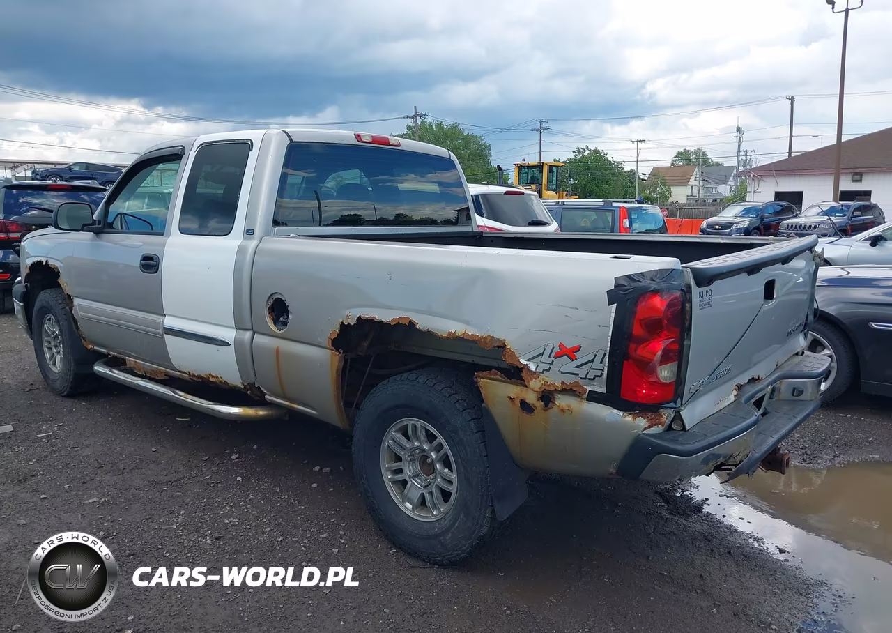 2004 Chevrolet Silverado 1500 Ls VIN:2GCEK19T641338807 - 3