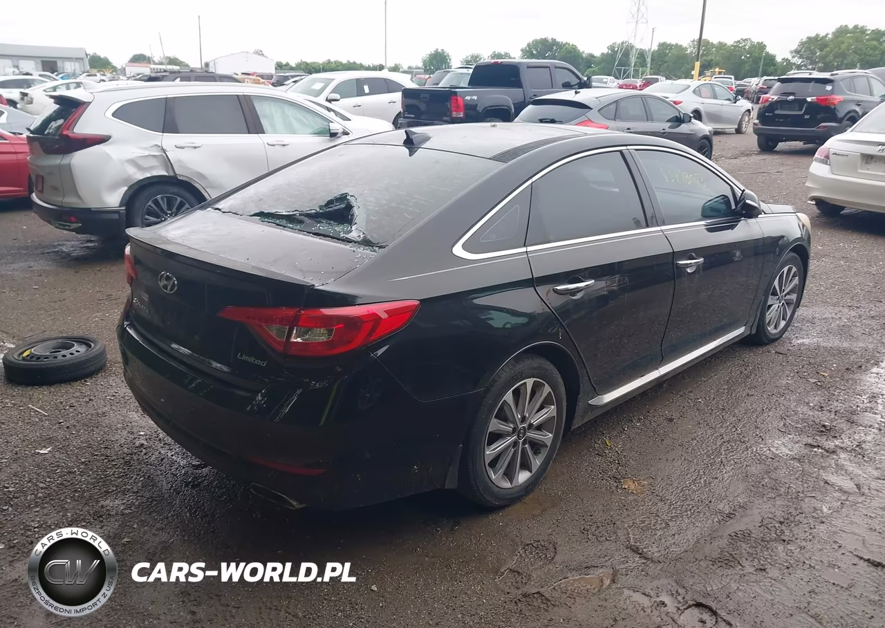 2016 Hyundai Sonata Limited VIN:5NPE34AF7GH300722 - 4