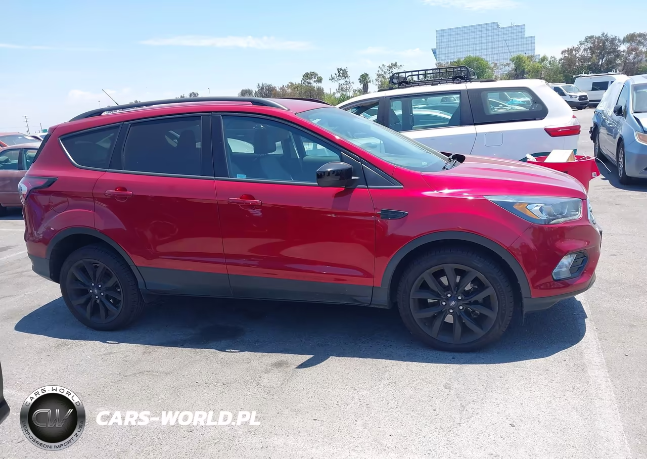 2017 Ford Escape Se VIN:1FMCU9G95HUB89917 - 13
