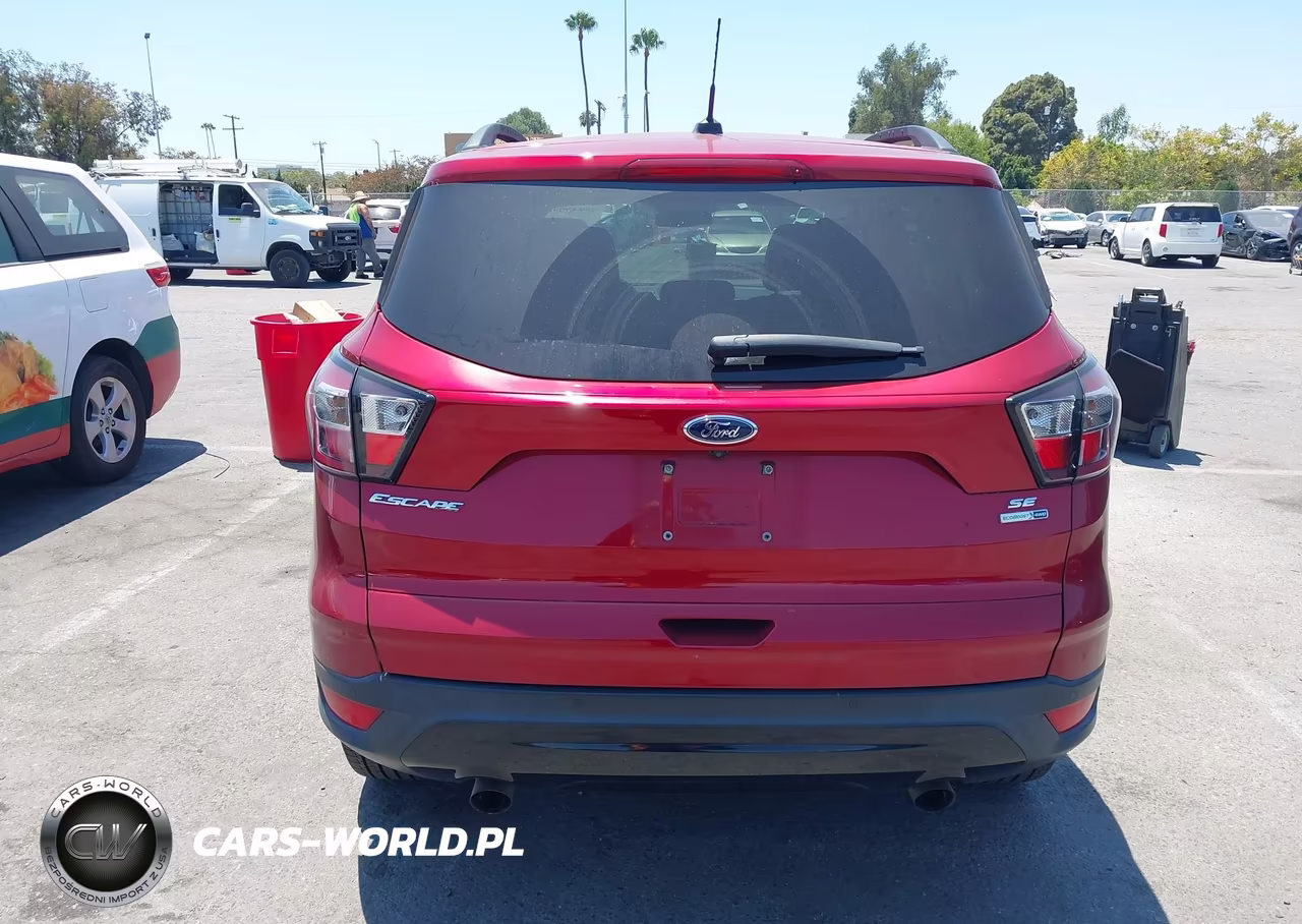 2017 Ford Escape Se VIN:1FMCU9G95HUB89917 - 16