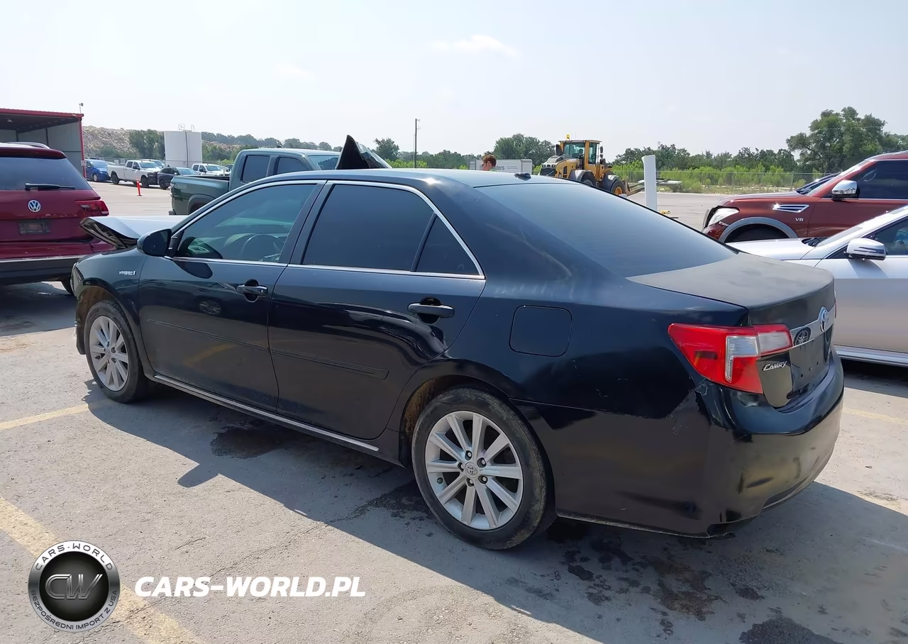 2013 Toyota Camry Hybrid Le-Xle VIN:4T1BD1FK2DU079970 - 3