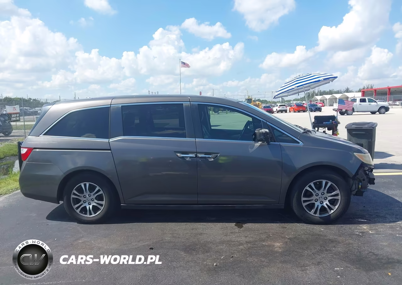 2011 Honda Odyssey Ex-L VIN:5FNRL5H6XBB049408 - 13