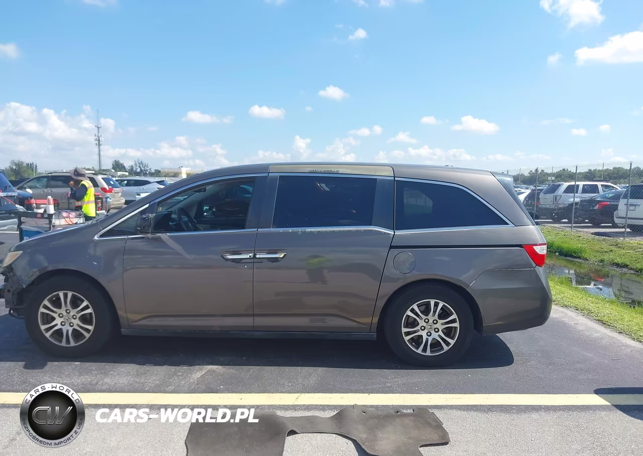 2011 Honda Odyssey Ex-L VIN:5FNRL5H6XBB049408 - 14