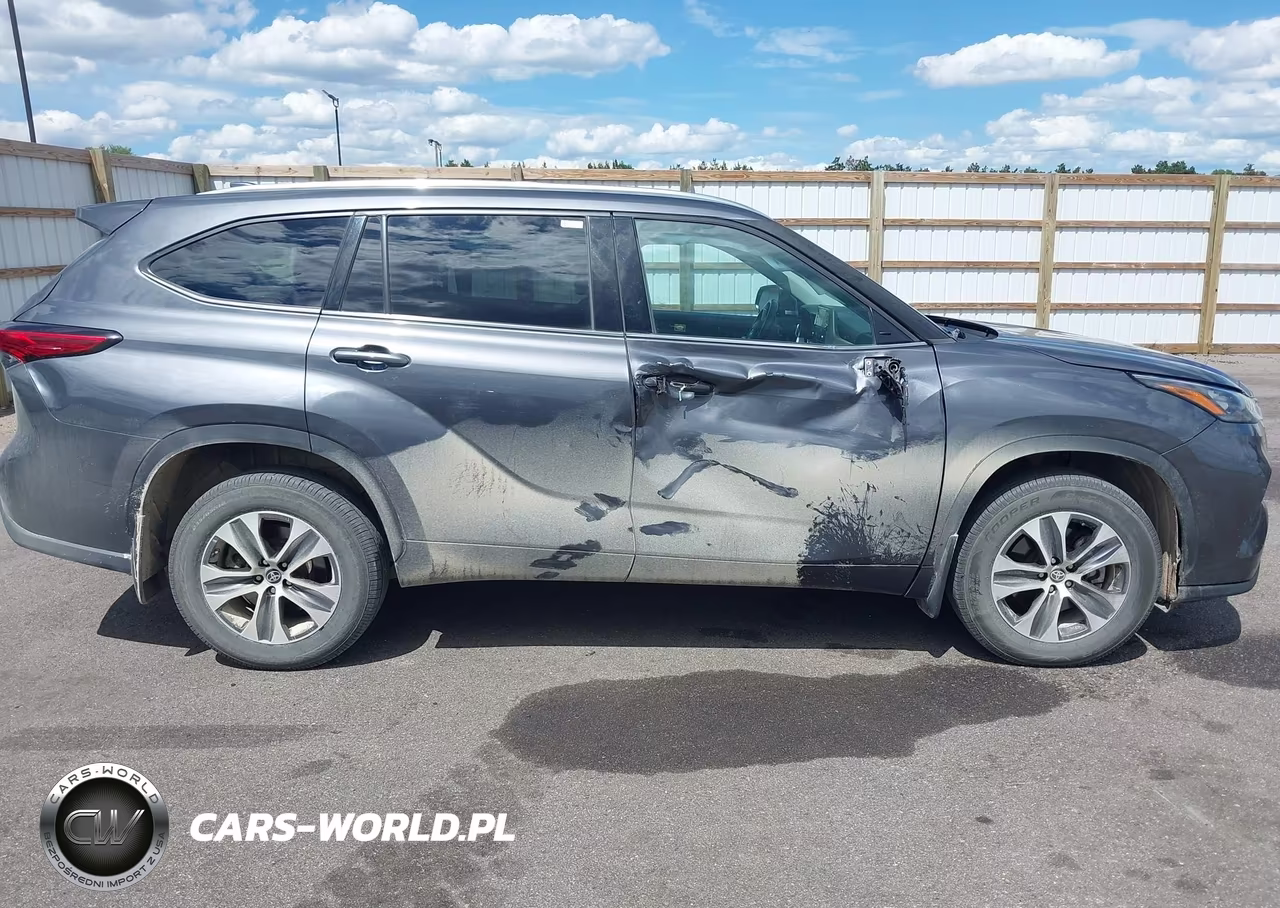 2020 Toyota Highlander Xle VIN:5TDGZRBH6LS509409 - 13