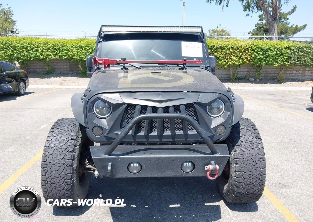 2012 Jeep Wrangler Unlimited Rubicon VIN:1C4BJWFG8CL107992 - 6