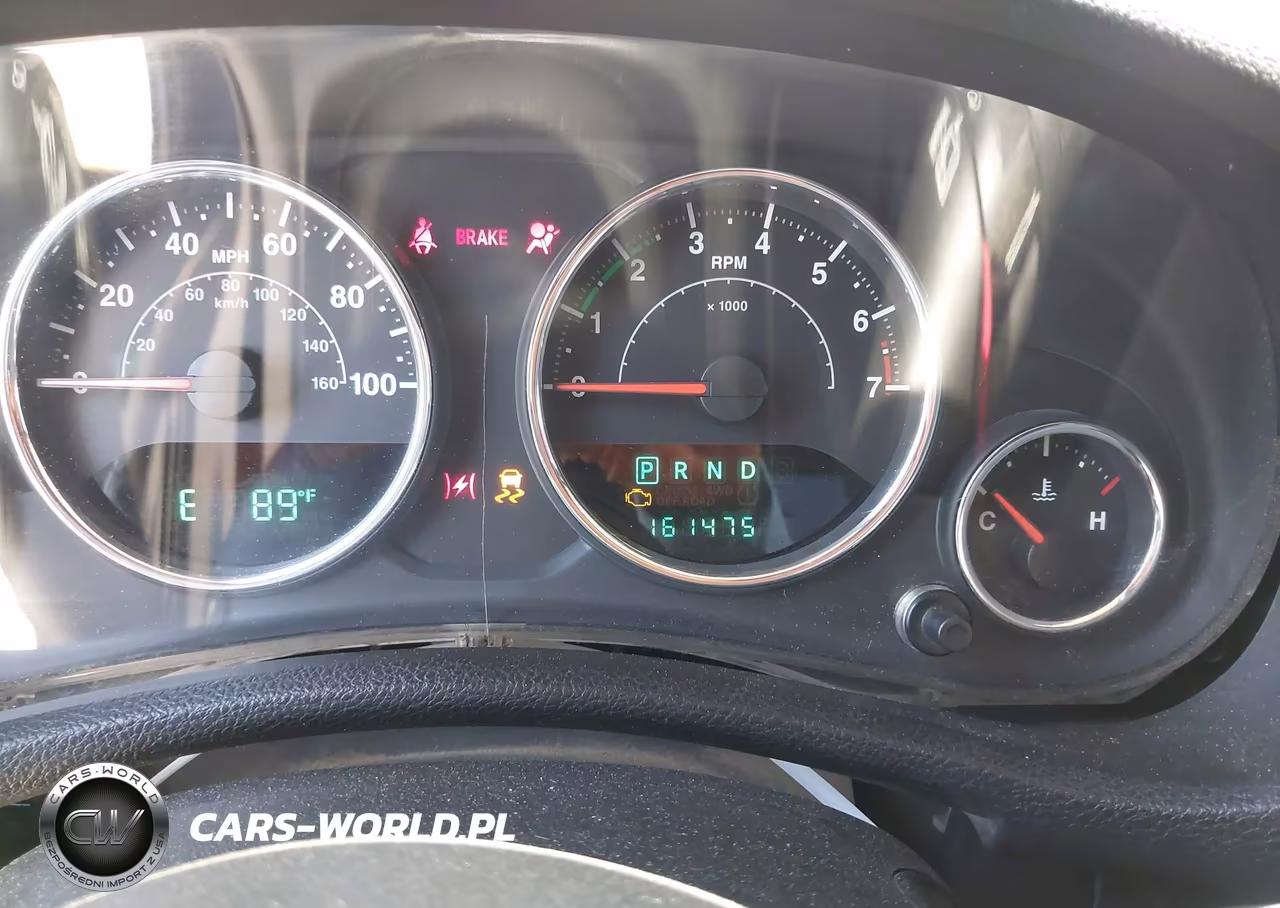 2012 Jeep Wrangler Unlimited Rubicon VIN:1C4BJWFG8CL107992 - 7