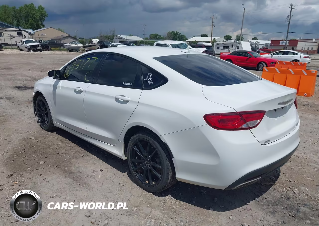 2015 Chrysler 200 S VIN:1C3CCCDG8FN511999 - 3