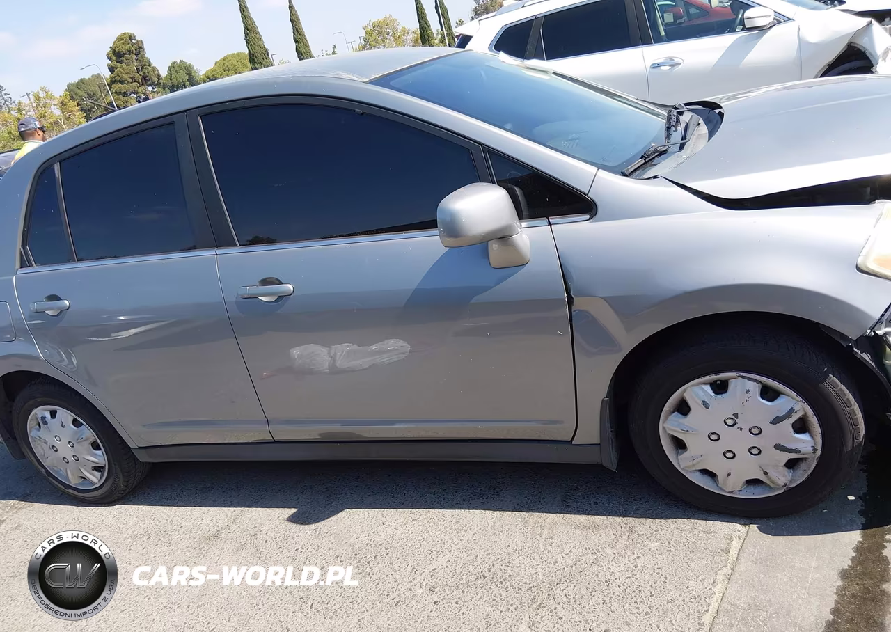 2008 Nissan Versa 1.8 S VIN:3N1BC11E48L403206 - 13