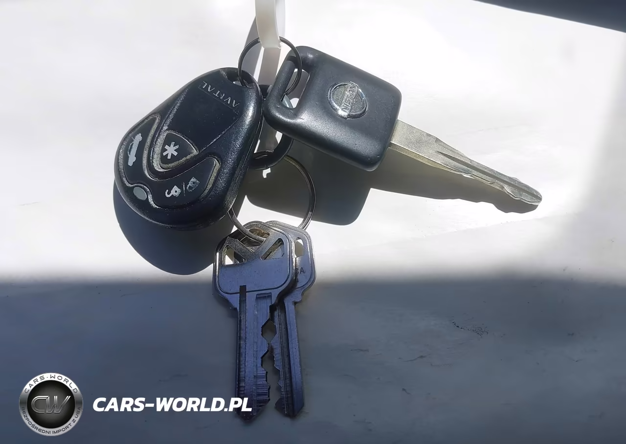 2011 Nissan Versa 1.6 VIN:3N1CC1AP3BL477956 - 11