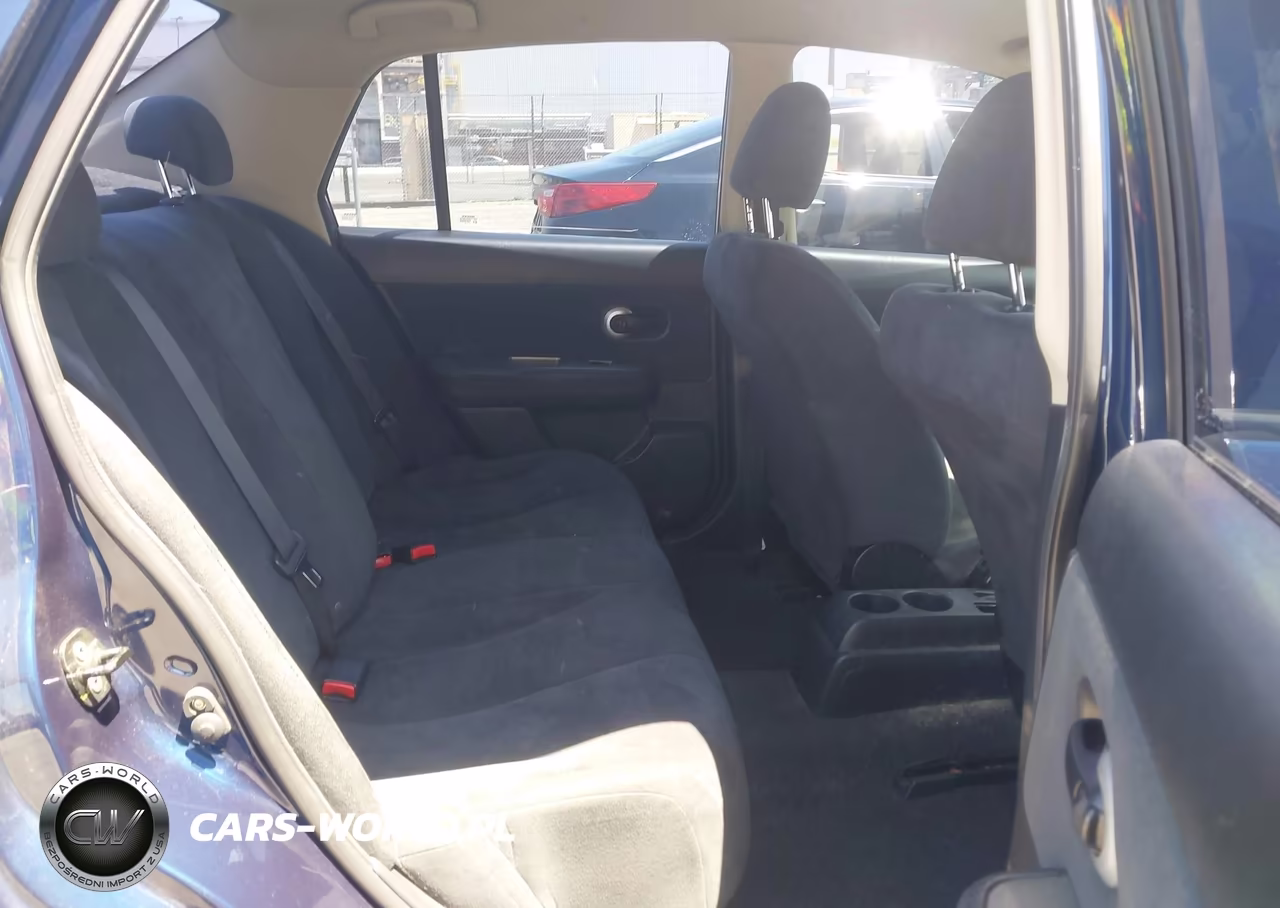 2011 Nissan Versa 1.6 VIN:3N1CC1AP3BL477956 - 8