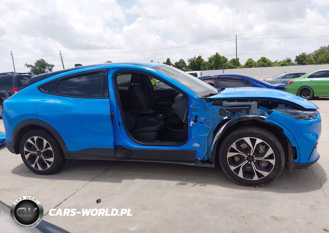 2024 Ford Mustang Mach-E Select VIN:3FMTK1R4XRMA41258 - 13