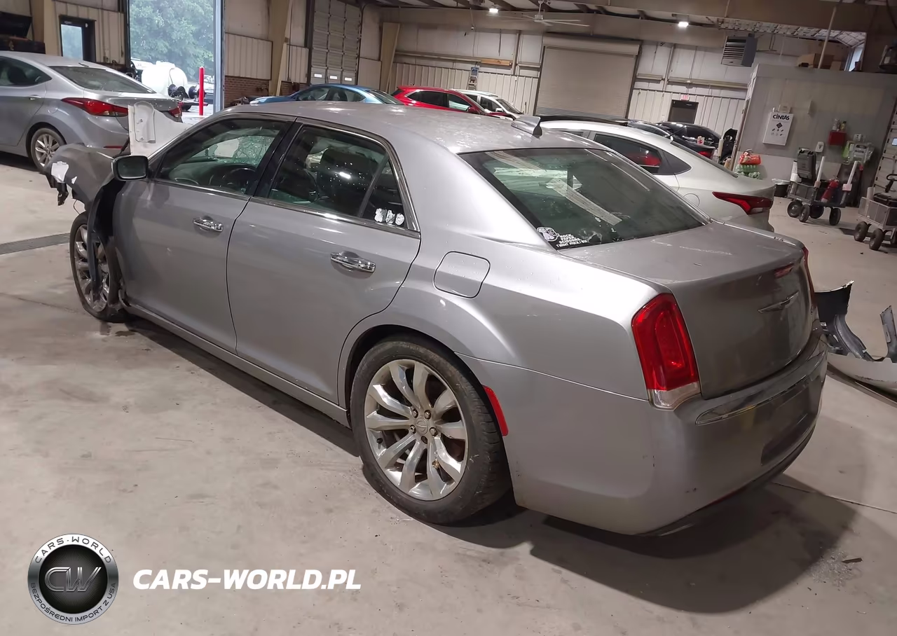 2018 Chrysler 300 Limited VIN:2C3CCAEG5JH159534 - 3