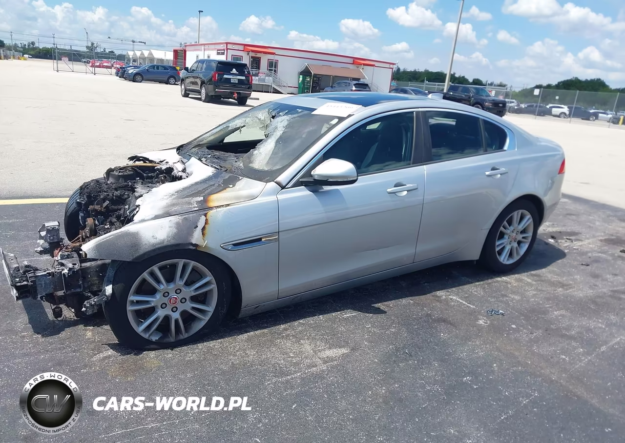 2017 Jaguar Xe 25T Premium VIN:SAJAD4BG1HA956007 - 2
