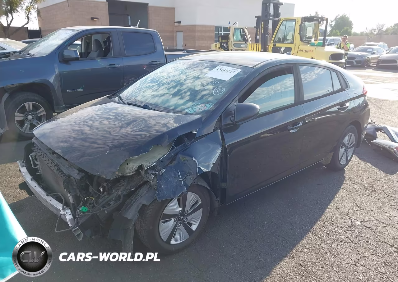2017 Hyundai Ioniq Hybrid Blue VIN:KMHC65LC0HU049505 - 2