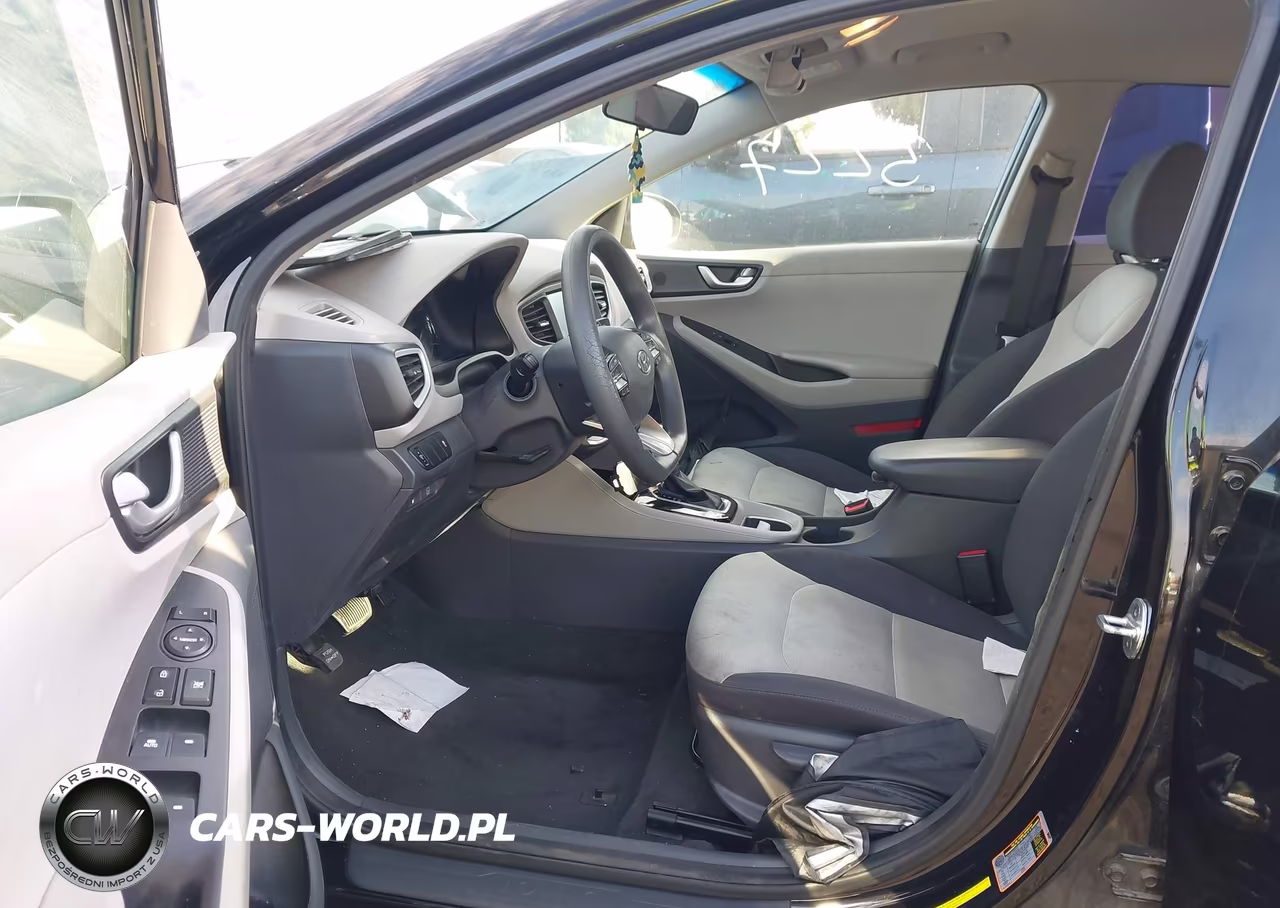 2017 Hyundai Ioniq Hybrid Blue VIN:KMHC65LC0HU049505 - 5