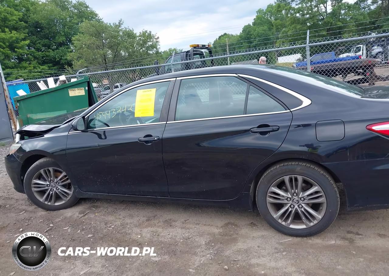 2015 Toyota Camry Se VIN:4T1BF1FK4FU949621 - 14