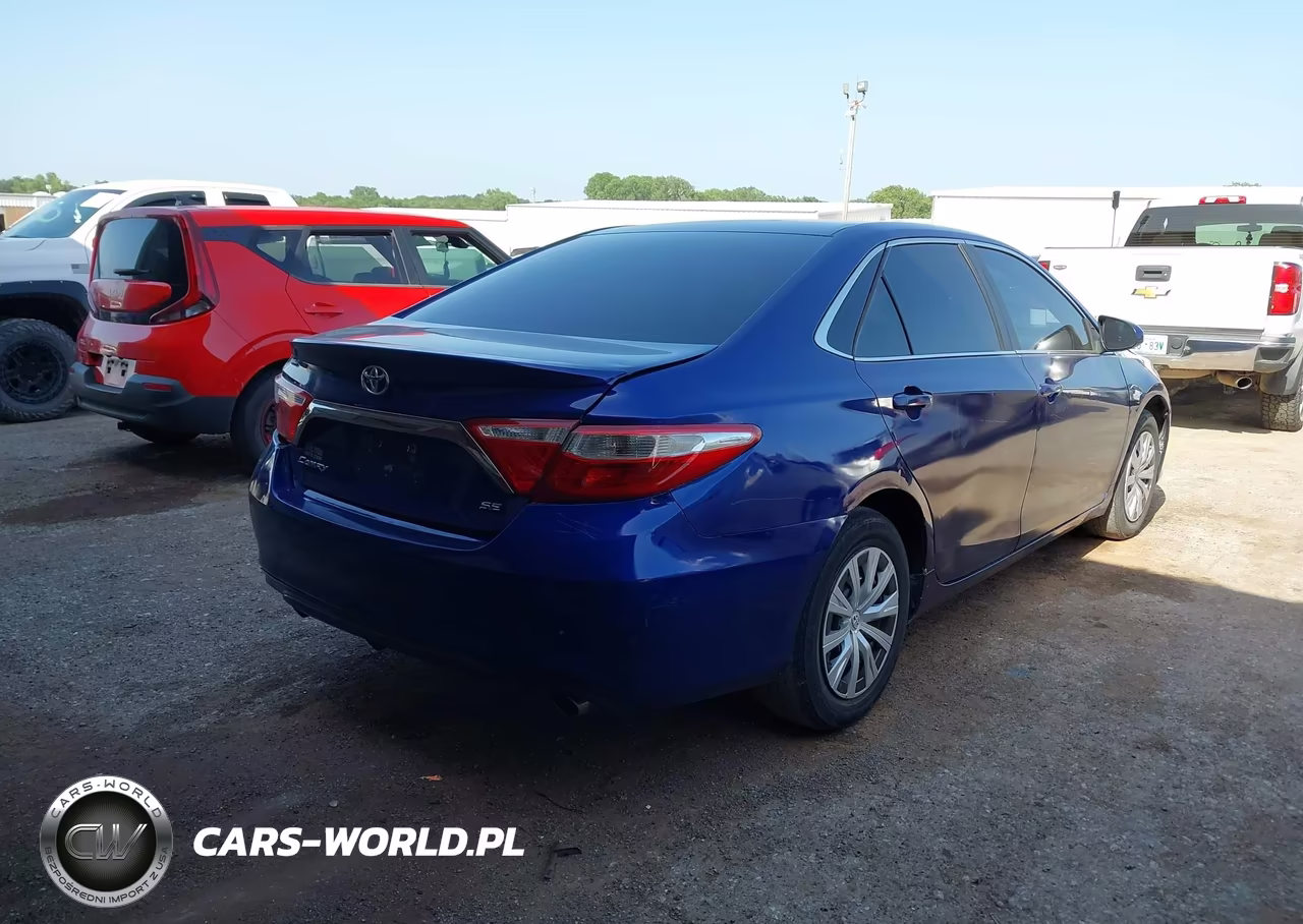 2015 Toyota Camry Se VIN:4T1BF1FK4FU985339 - 4