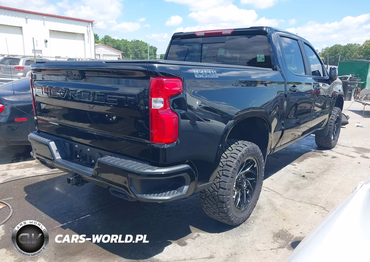 2026 Chevrolet Silverado 1500 VIN:3GCUKFE82TG147188 - 4