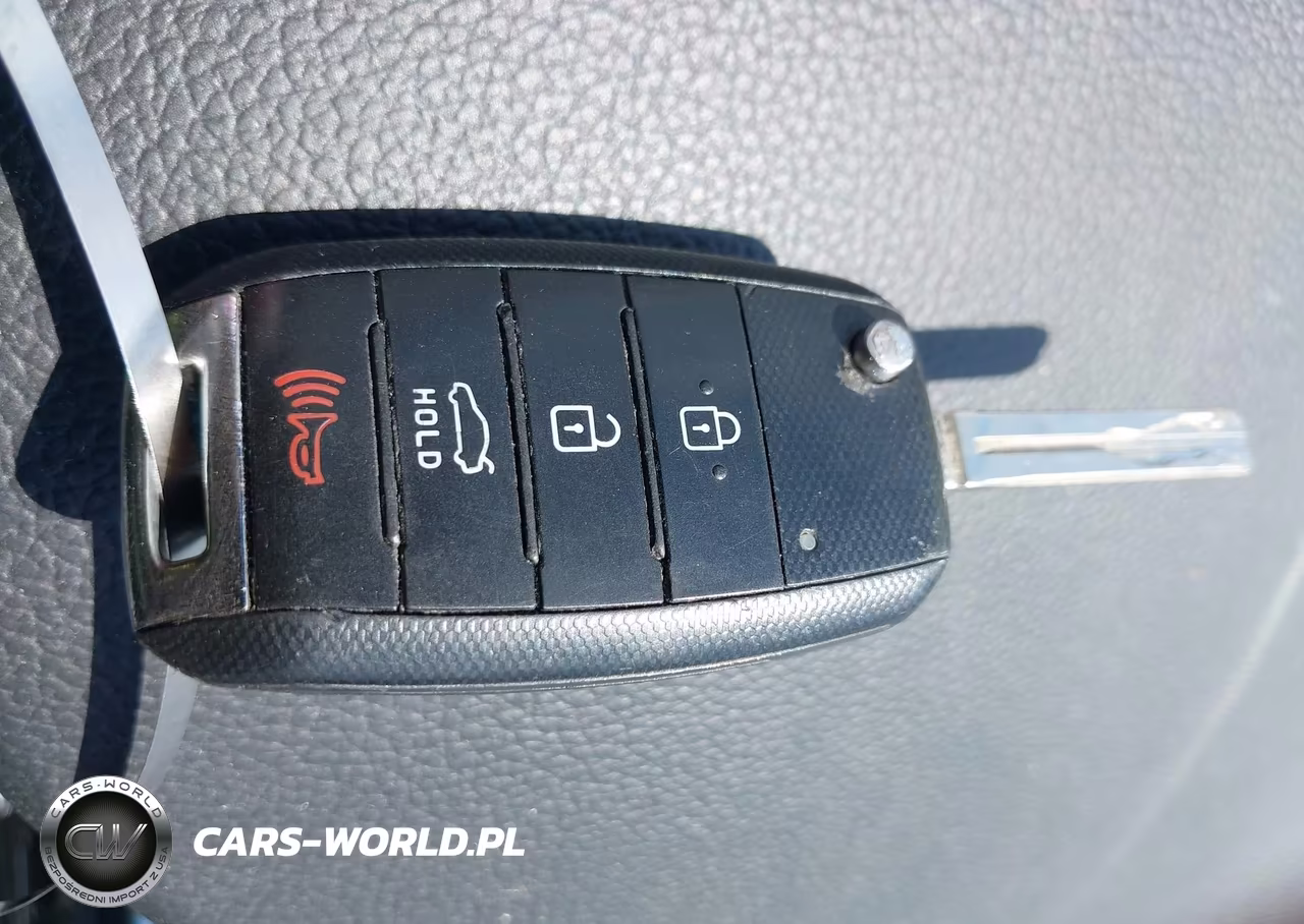 2015 Kia Optima Lx VIN:5XXGM4A71FG482619 - 11