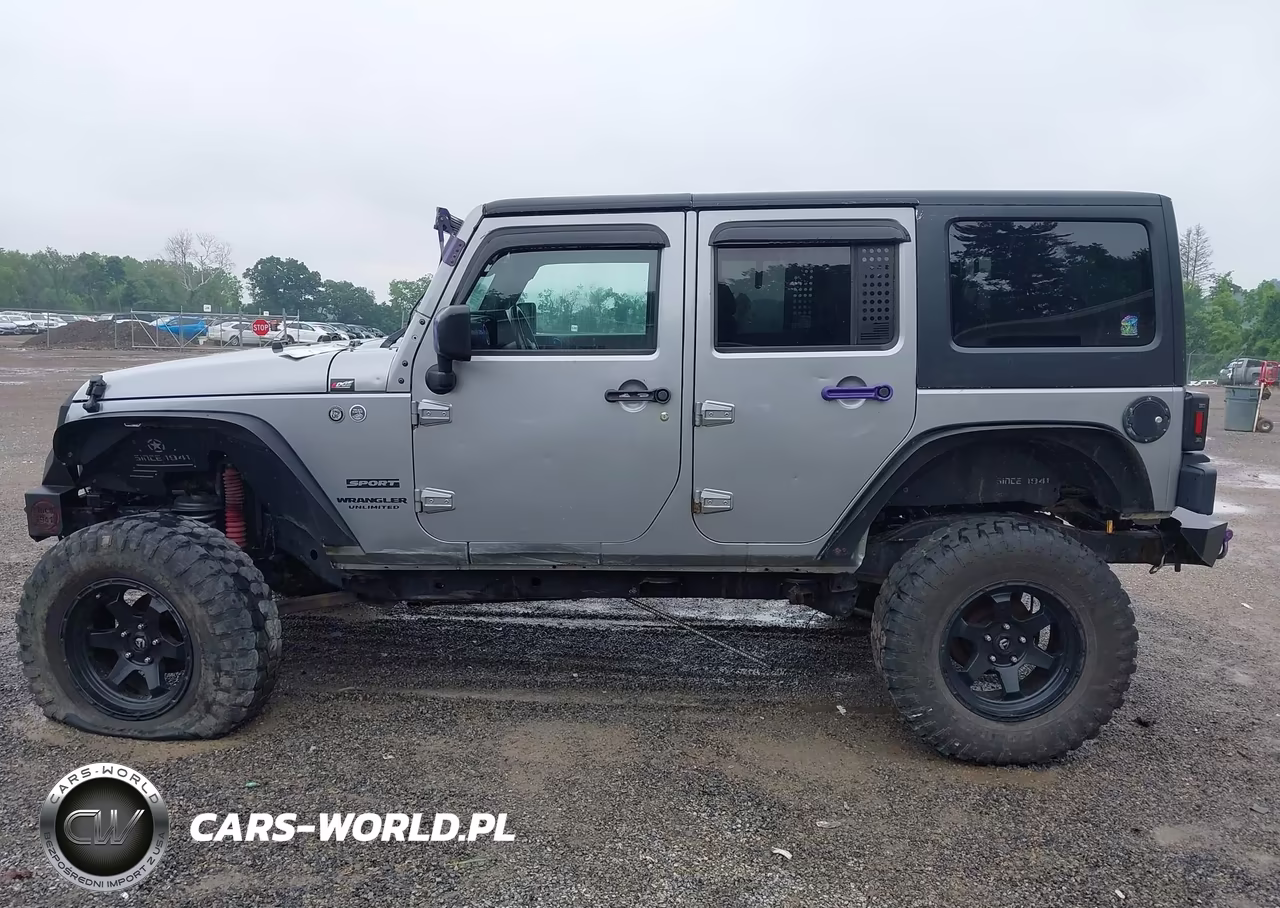 2017 Jeep Wrangler Unlimited Sport 4X4 VIN:1C4BJWDG9HL536097 - 14