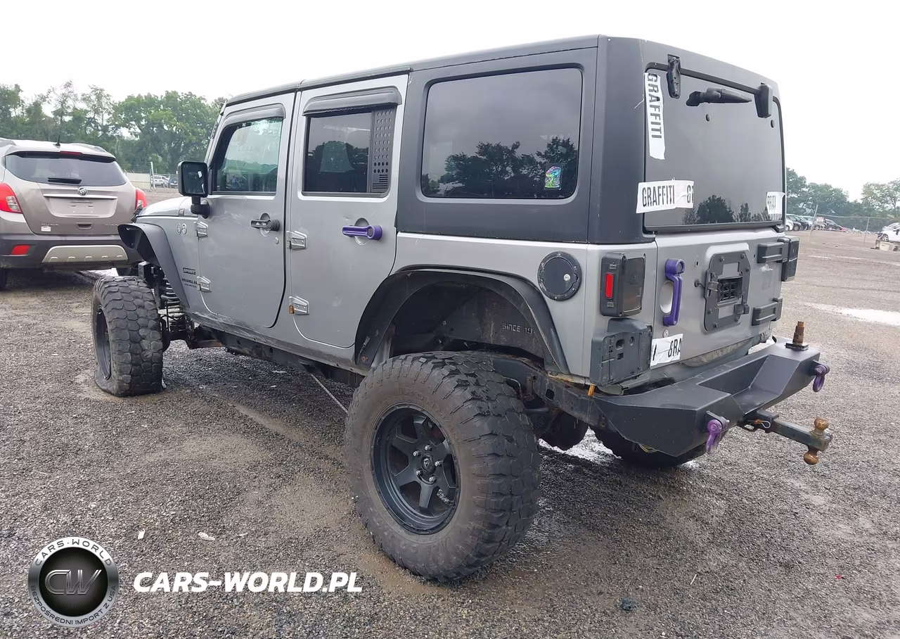 2017 Jeep Wrangler Unlimited Sport 4X4 VIN:1C4BJWDG9HL536097 - 3