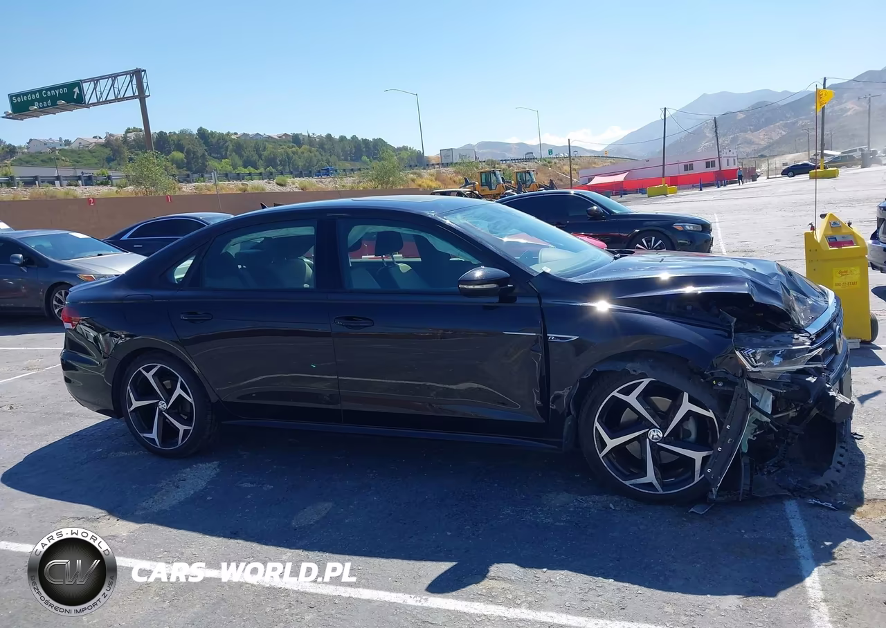 2021 Volkswagen Passat 2.0T R-Line VIN:1VWMA7A32MC008859 - 13