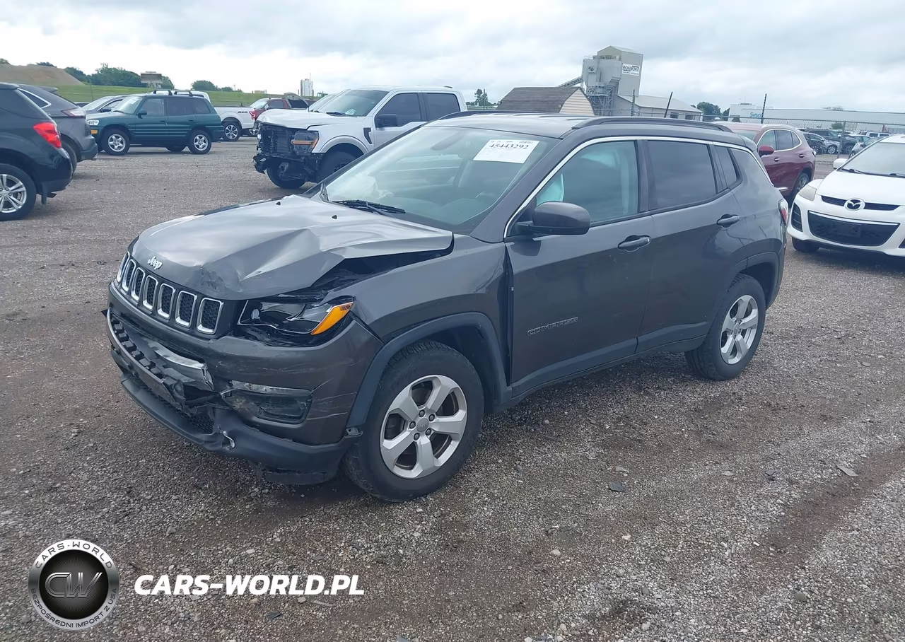 2018 Jeep Compass Latitude 4X4 VIN:3C4NJDBB1JT185656 - 2