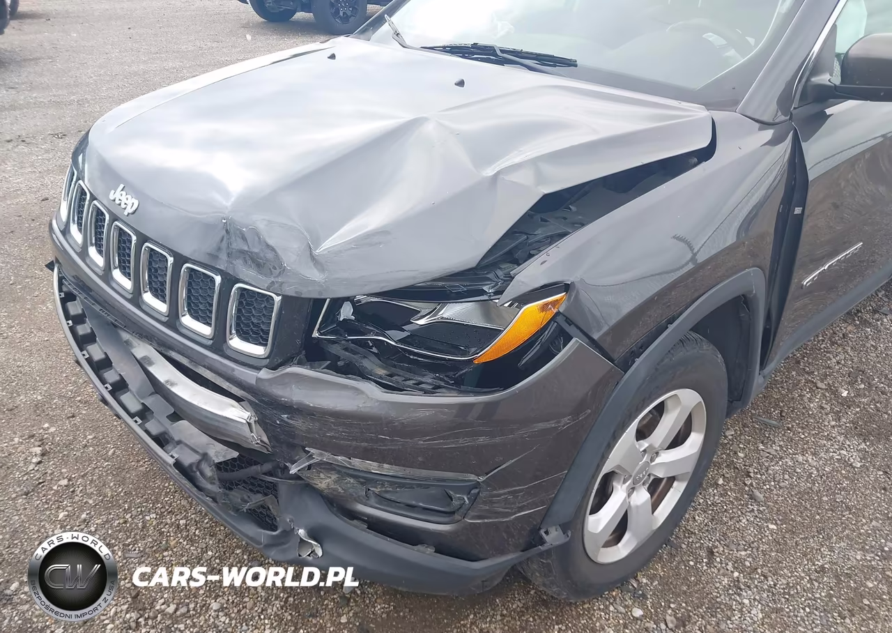 2018 Jeep Compass Latitude 4X4 VIN:3C4NJDBB1JT185656 - 6