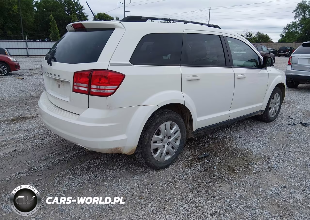 2018 Dodge Journey Se VIN:3C4PDCAB0JT344579 - 4