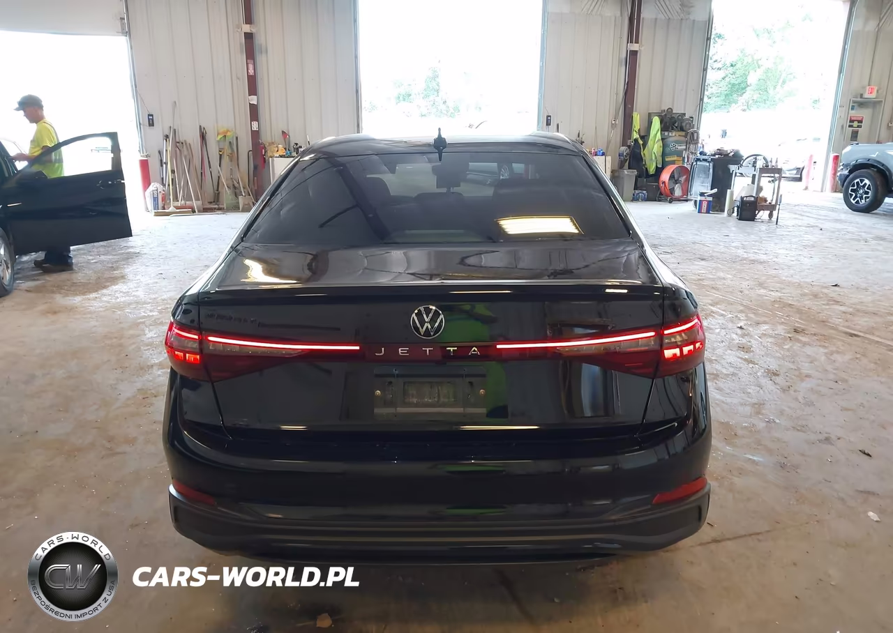 2025 Volkswagen Jetta 1.5T Sport VIN:3VWBX7BU3SM104394 - 16