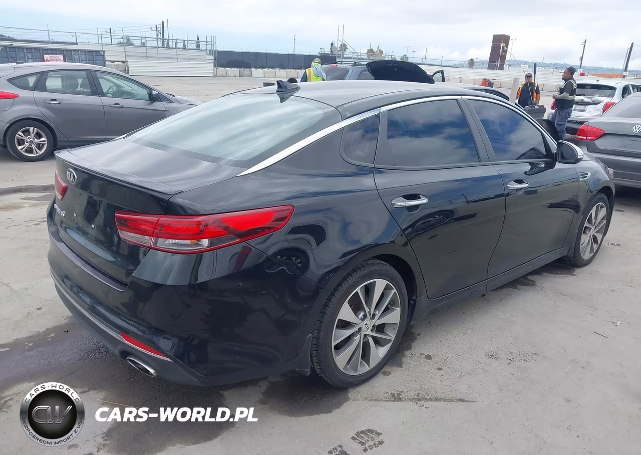 2018 Kia Optima S VIN:5XXGT4L36JG253326 - 4