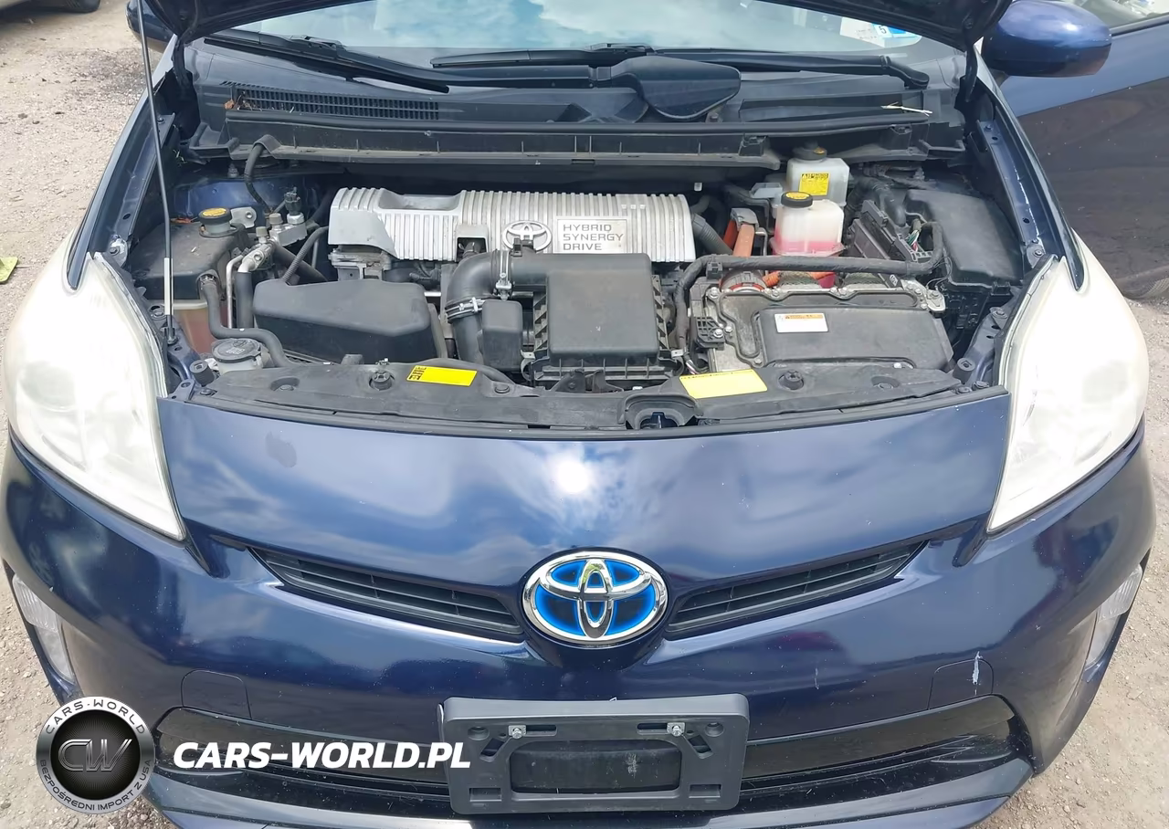2014 Toyota Prius Three VIN:JTDKN3DU9E1800077 - 10