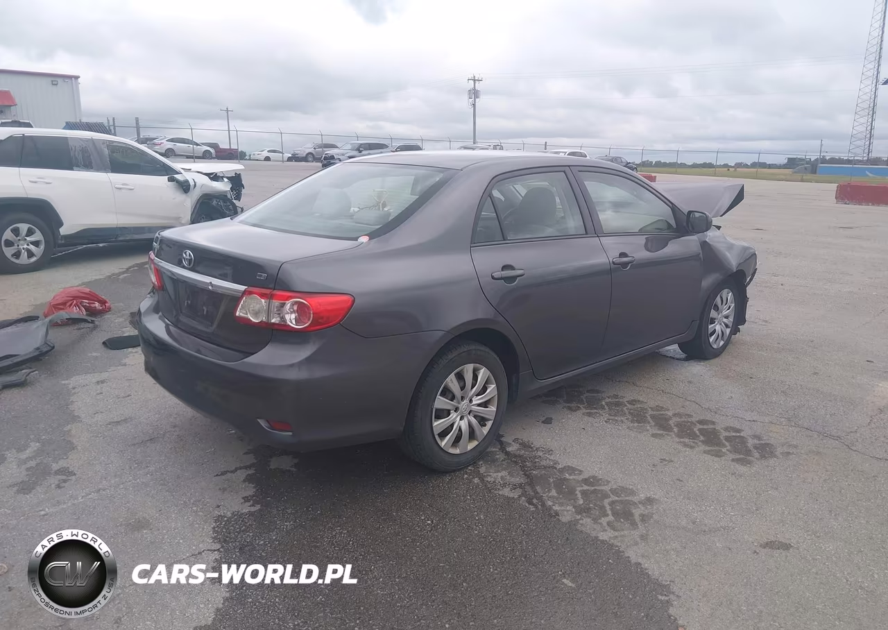 2012 Toyota Corolla Le VIN:2T1BU4EE9CC869148 - 4