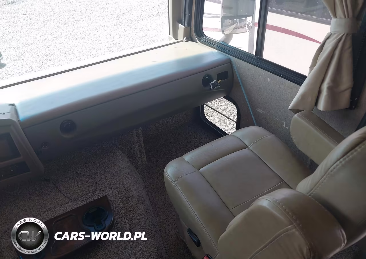 2018 Ford F53 VIN:1F65F5DY8J0A03749 - 5