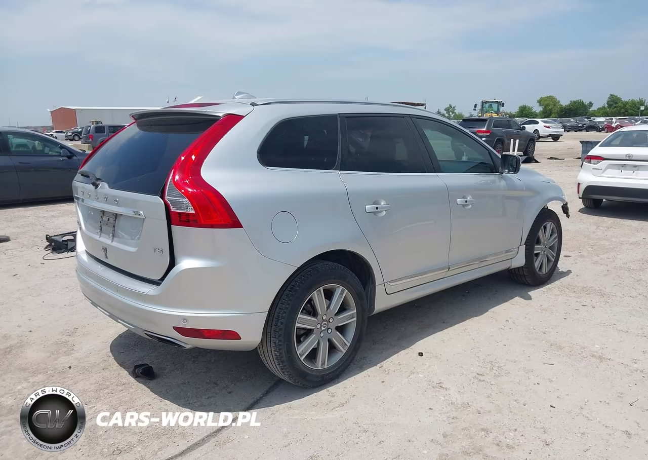 2017 Volvo Xc60 T5 Inscription VIN:YV440MDU7H2103290 - 4